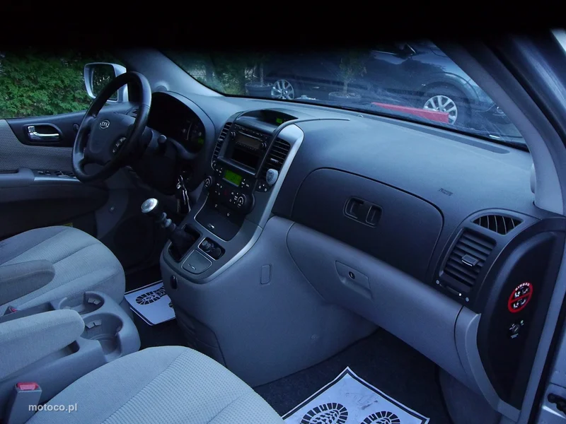 Kia Carnival 24