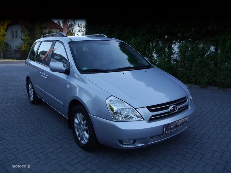 Kia Carnival 4