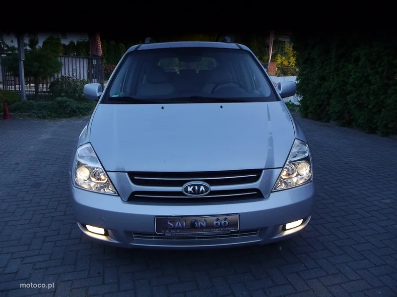 Kia Carnival 5
