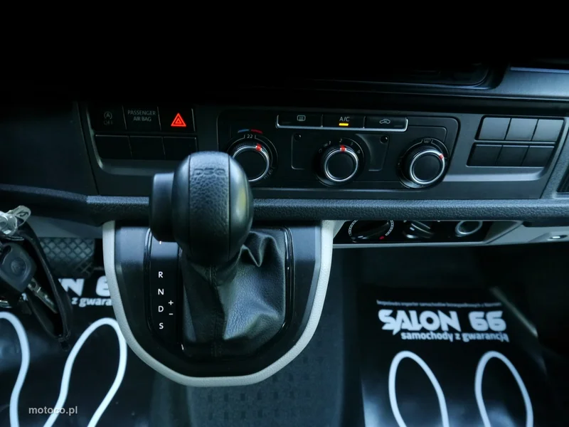 Volkswagen Transporter 23