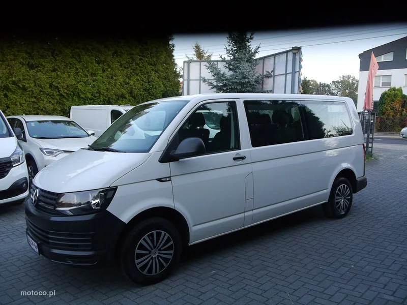 Volkswagen Transporter 9