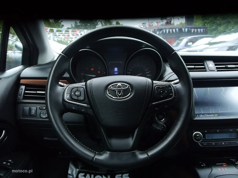 Toyota Avensis T27 20