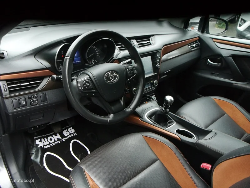 Toyota Avensis T27 27