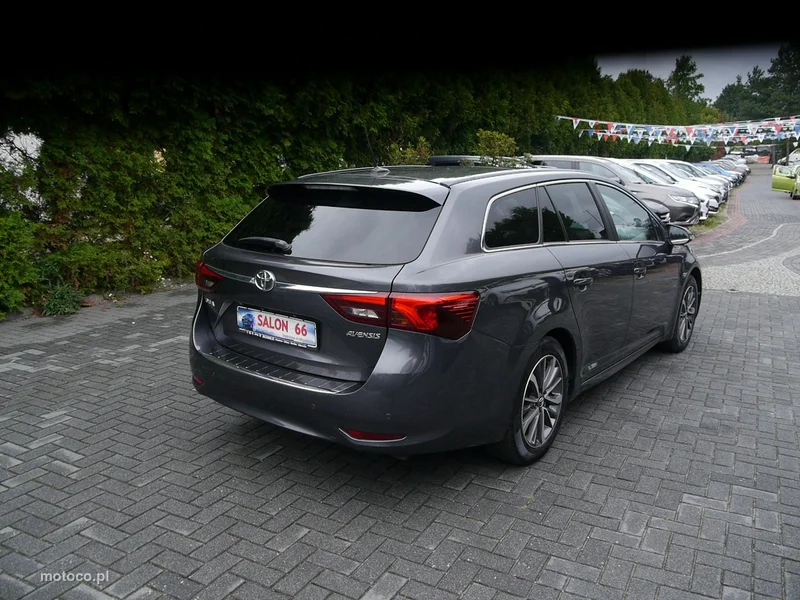 Toyota Avensis T27 5