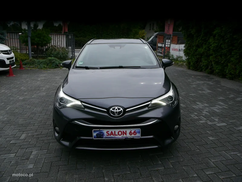 Toyota Avensis T27 7
