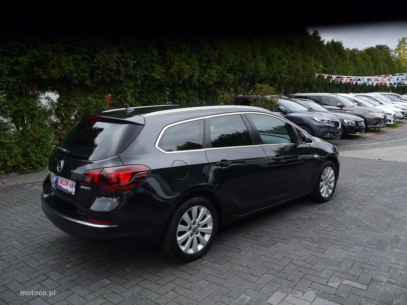 Opel Astra J 12