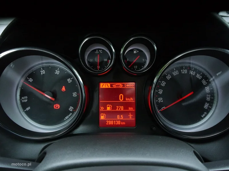 Opel Astra J 21