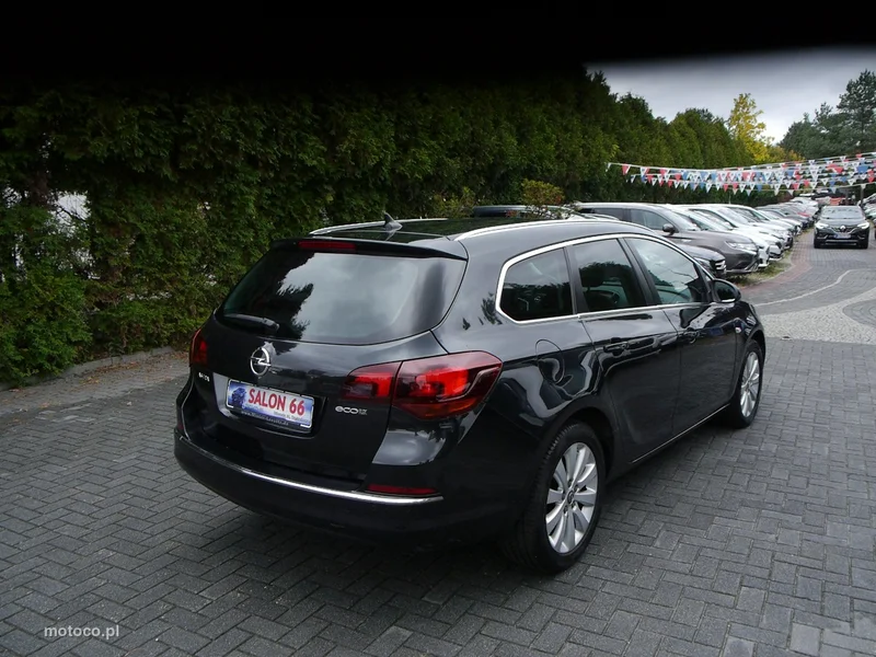 Opel Astra J 5