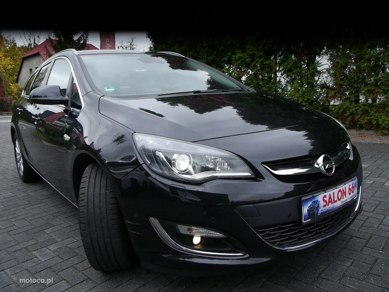 Opel Astra J 9