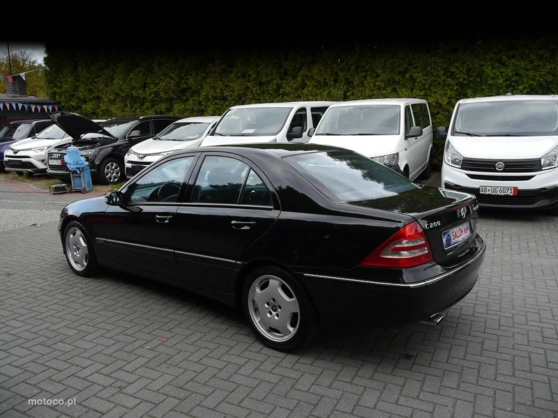 Mercedes-Benz Klasa C W203 C 200 15