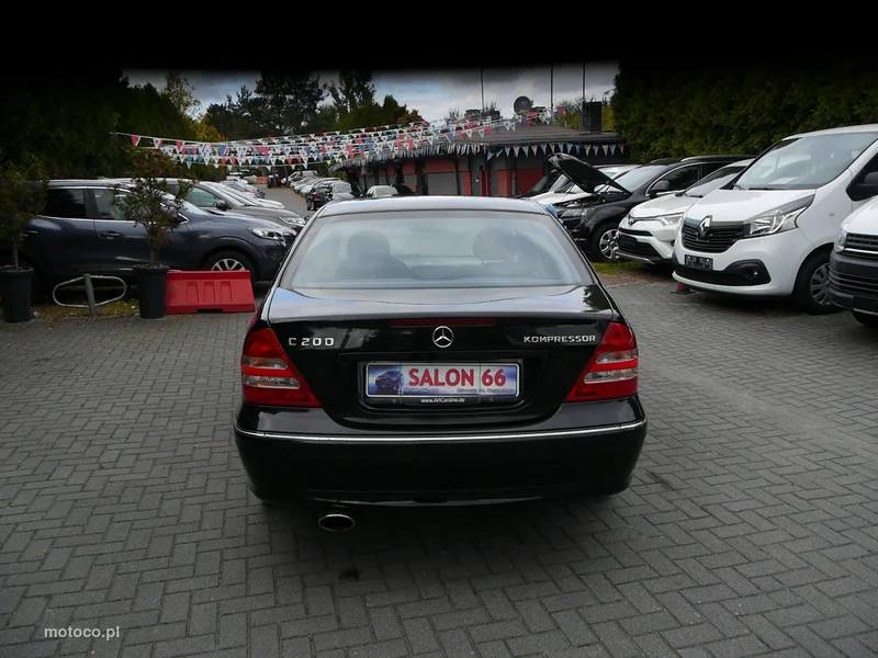Mercedes-Benz Klasa C W203 C 200 16