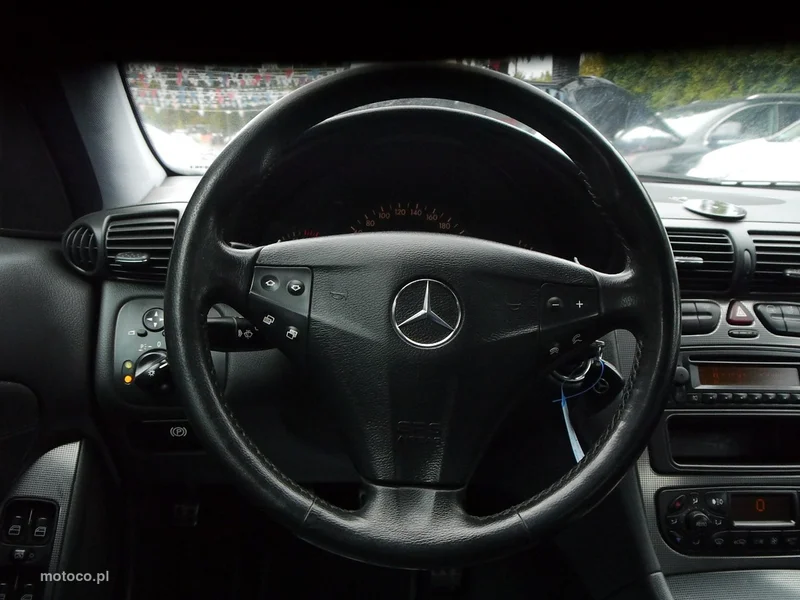 Mercedes-Benz Klasa C W203 C 200 19