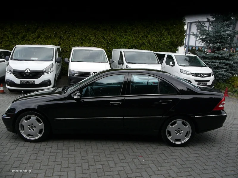 Mercedes-Benz Klasa C W203 C 200 10