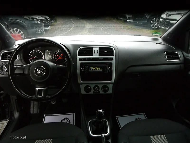 Volkswagen Polo V 6R 23