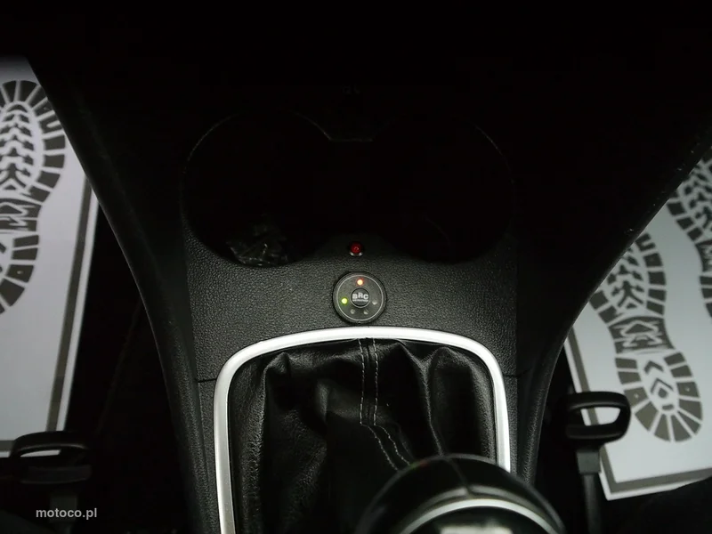 Volkswagen Polo V 6R 27