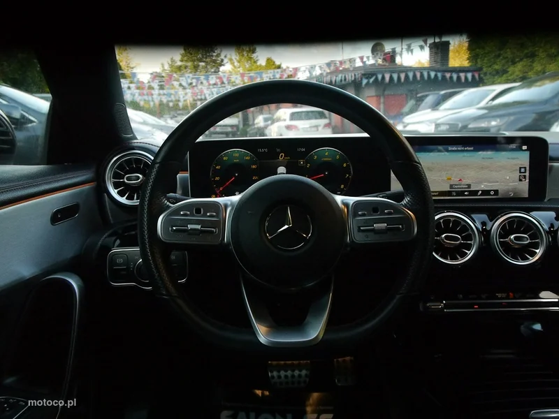 Mercedes-Benz CLA C118 200 21