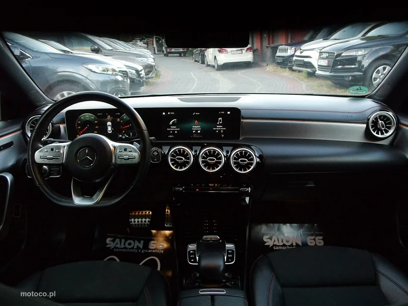 Mercedes-Benz CLA C118 200 23