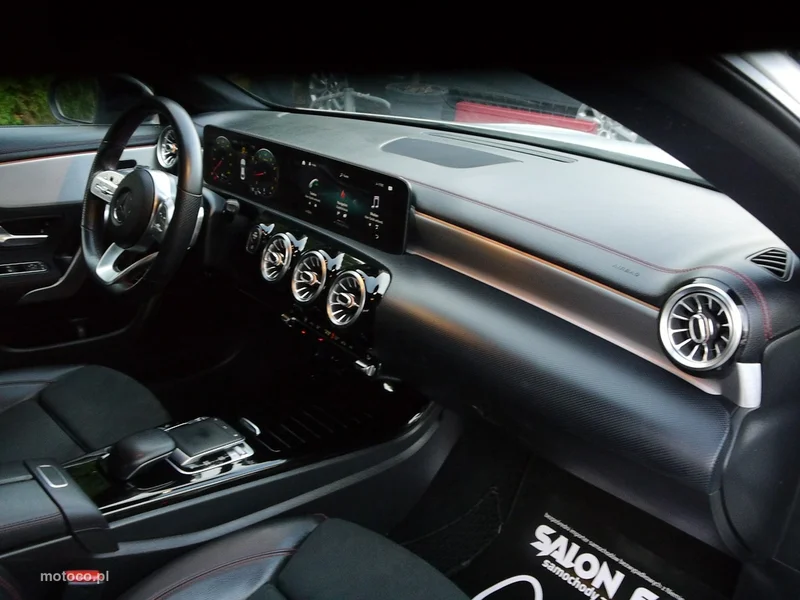 Mercedes-Benz CLA C118 200 32