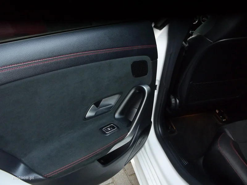 Mercedes-Benz CLA C118 200 43