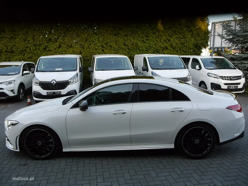 Mercedes-Benz CLA C118 200 10