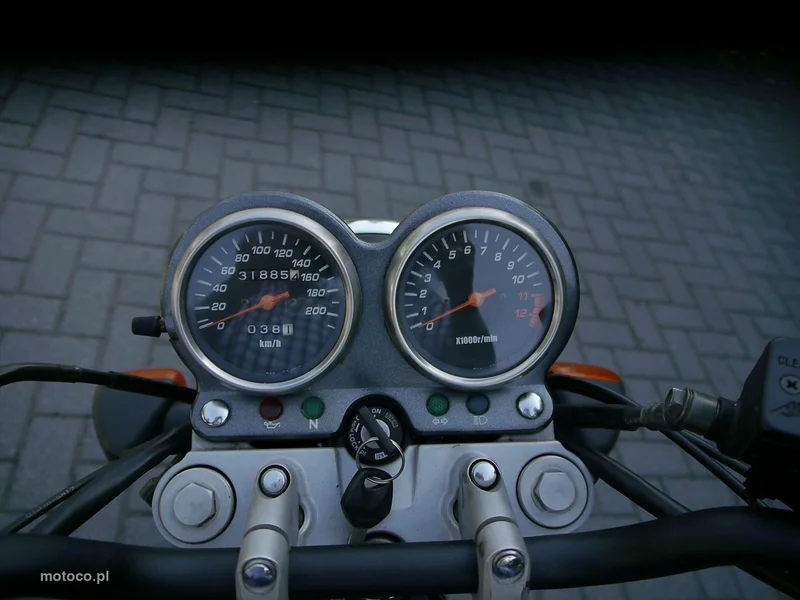 Suzuki GS 7