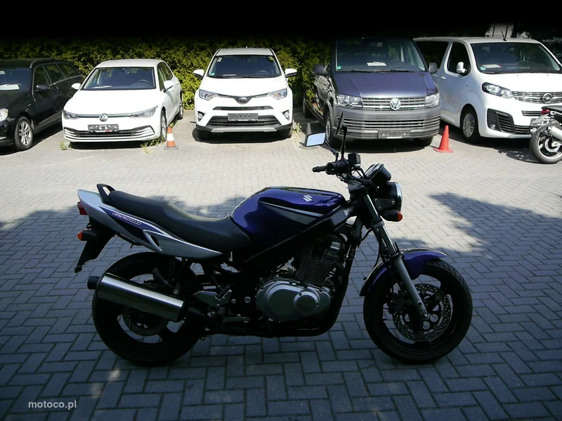 Suzuki GS 8