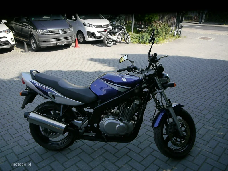 Suzuki GS 4