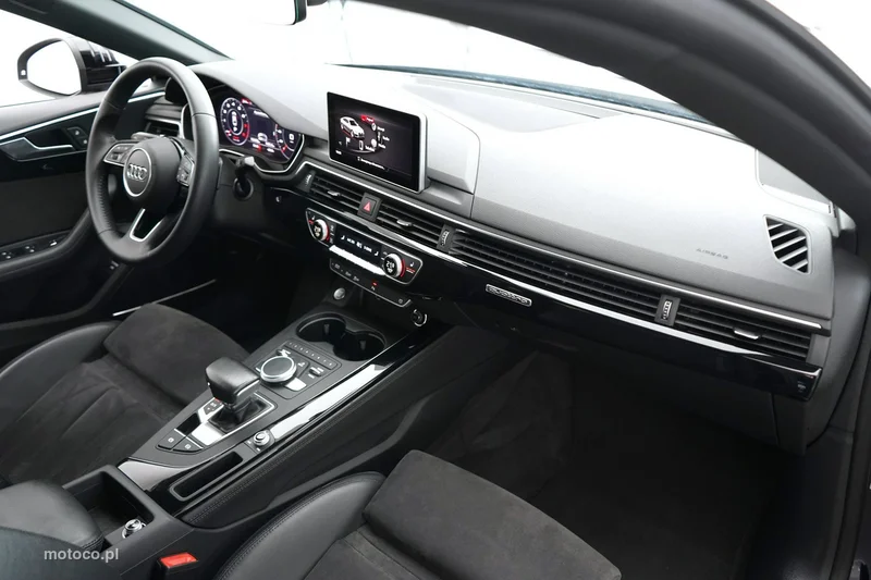 Audi A5 F5 25