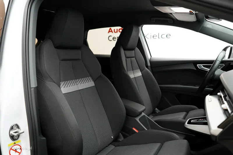 Audi Q4 27