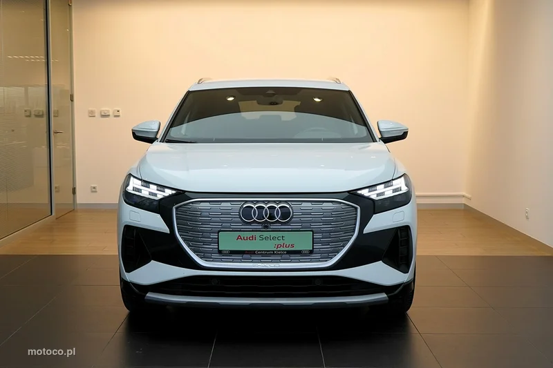 Audi Q4 6