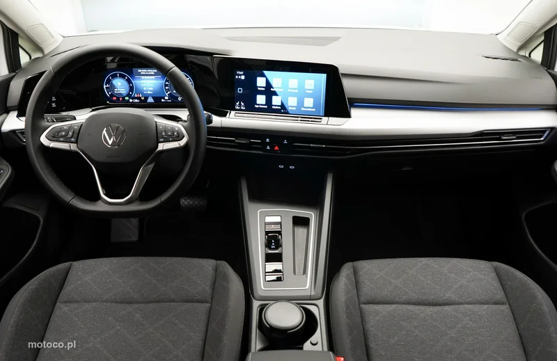 Volkswagen Golf VIII 18