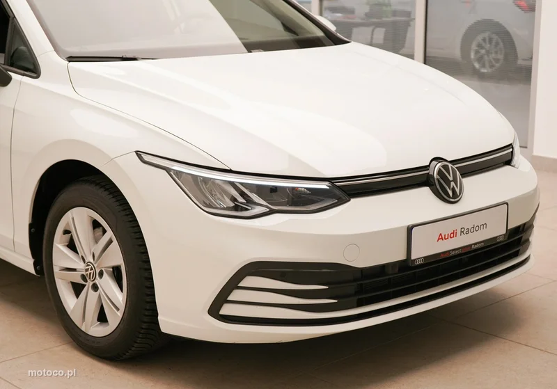 Volkswagen Golf VIII 8
