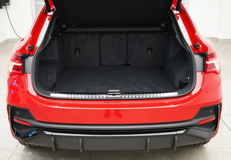 Audi Q3 F3 12