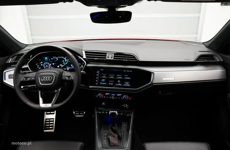 Audi Q3 F3 16