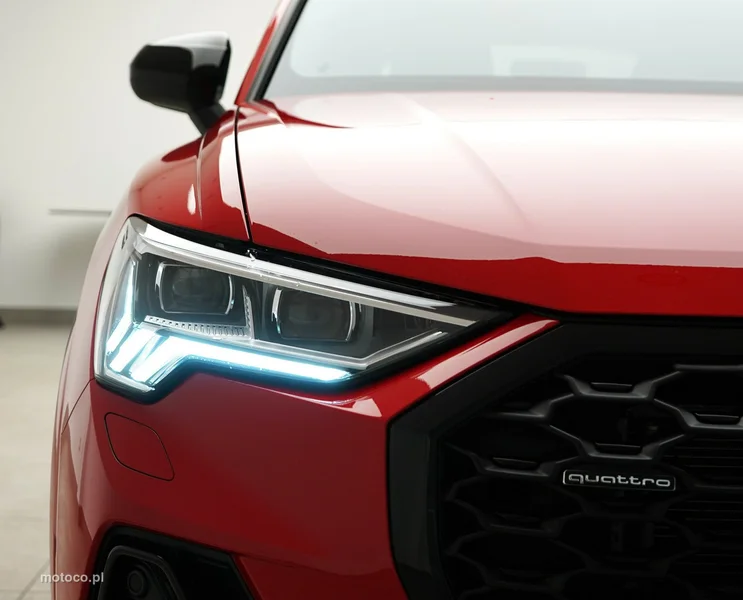 Audi Q3 F3 9