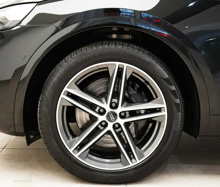 Audi SQ5 7