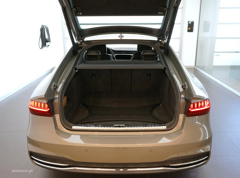 Audi A7 4K 11