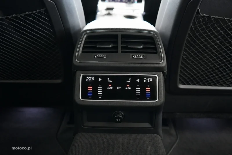 Audi A7 4K 32