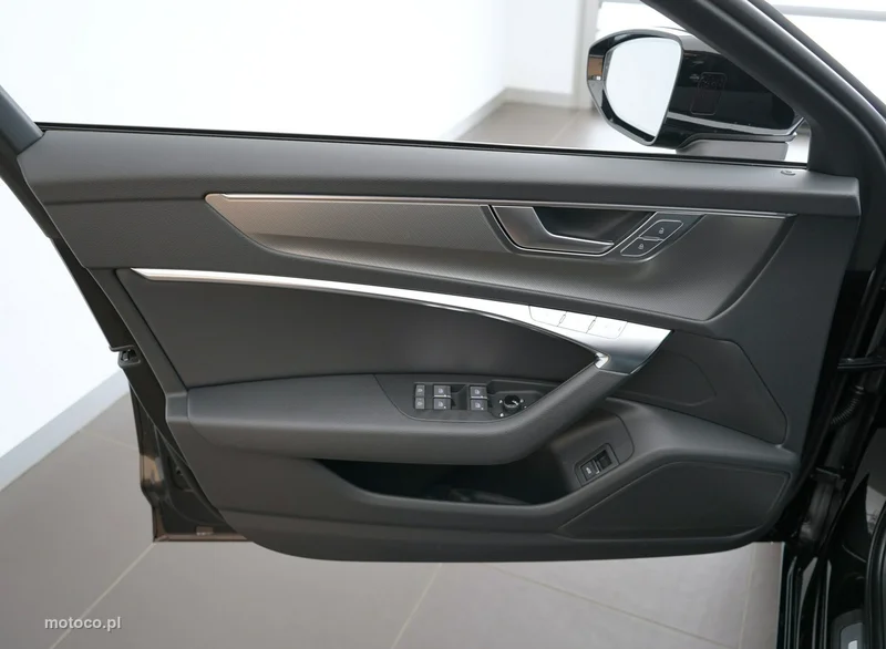 Audi A6 C8 11