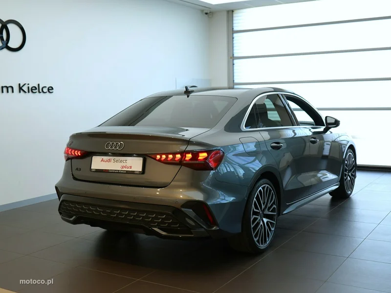Audi A3 8Y 4