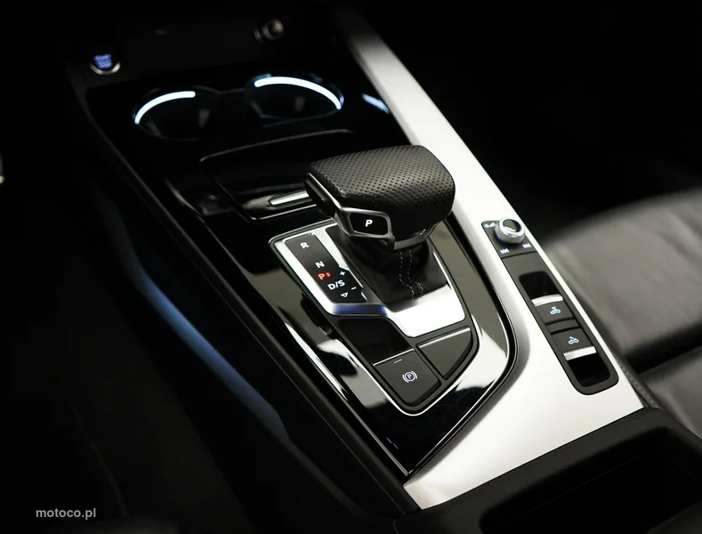 Audi A5 F5 30