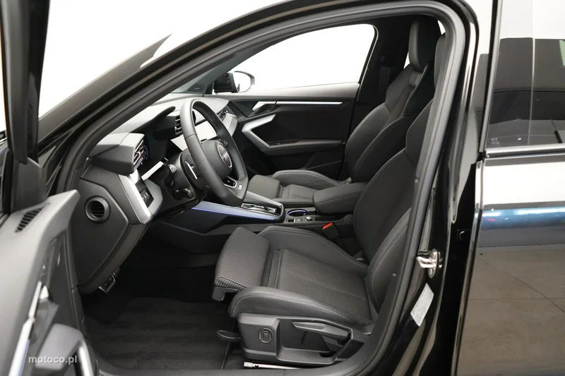 Audi A3 8Y 11