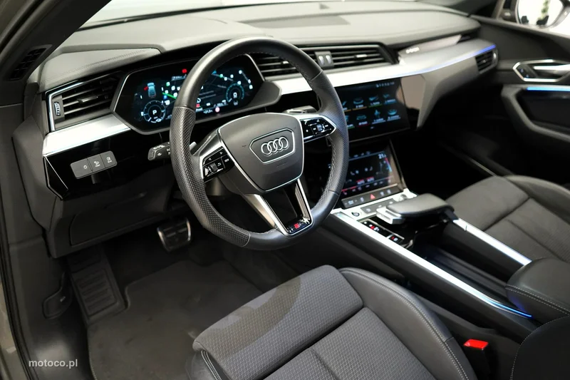Audi Q8 e-tron 22