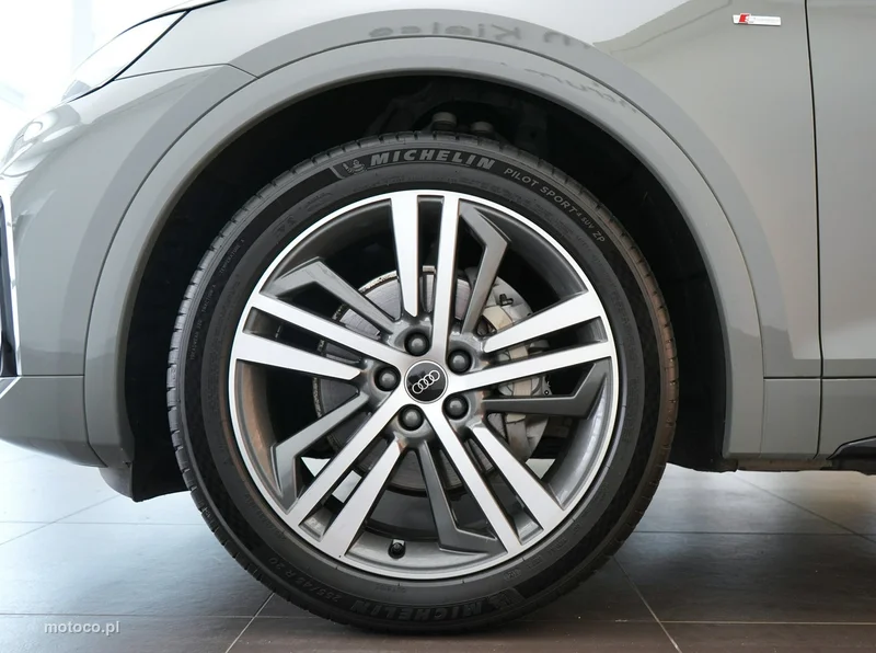 Audi Q5 FY 7