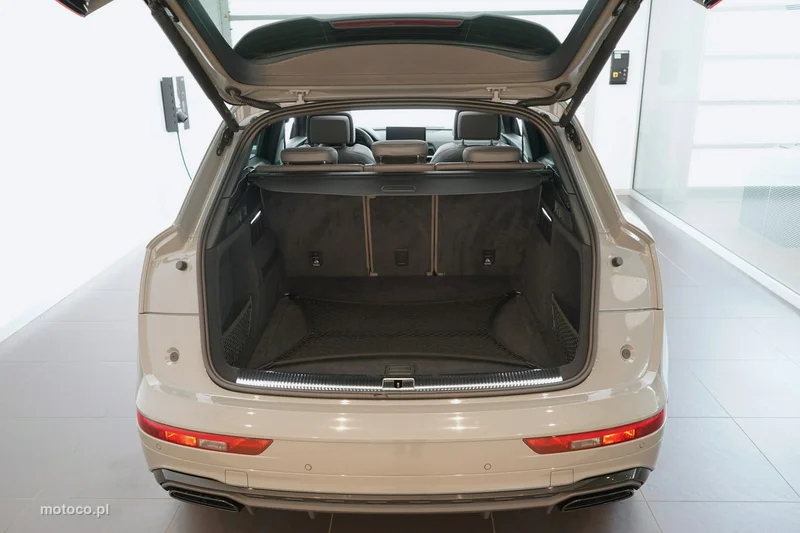 Audi Q5 FY 10