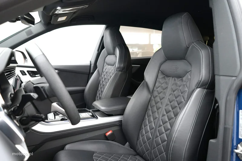 Audi Q8 4M 13