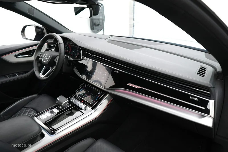 Audi Q8 4M 26