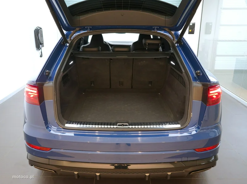 Audi Q8 4M 8