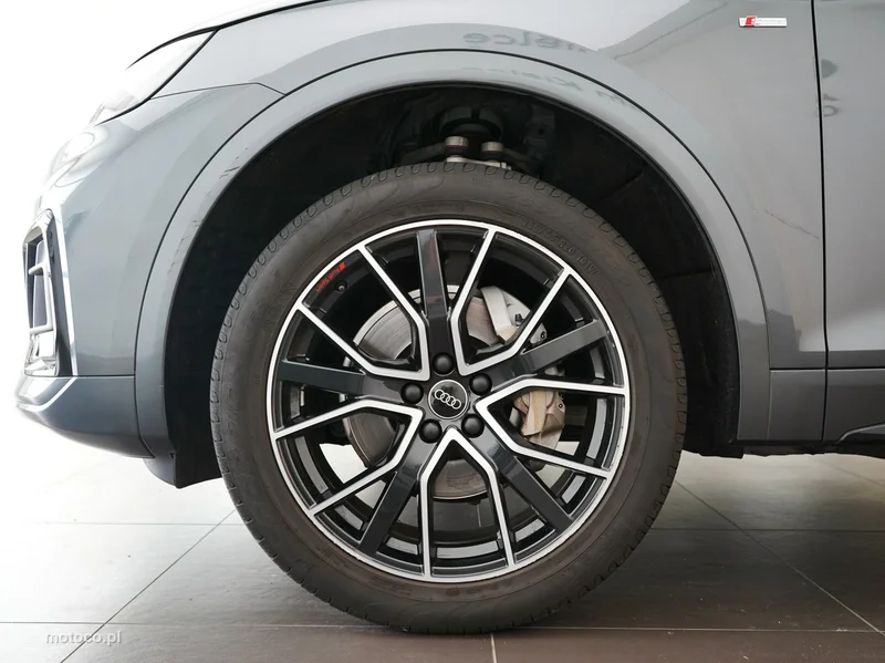 Audi Q5 FY 7