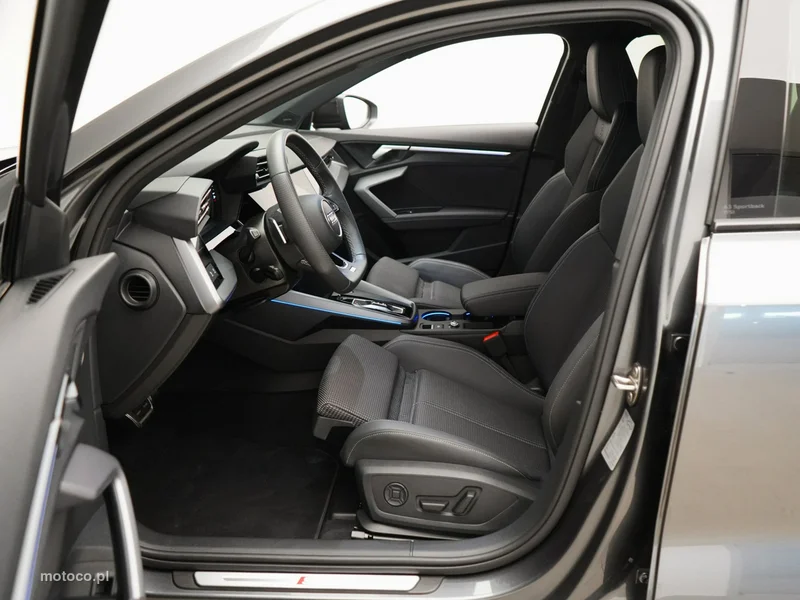 Audi A3 8Y 14